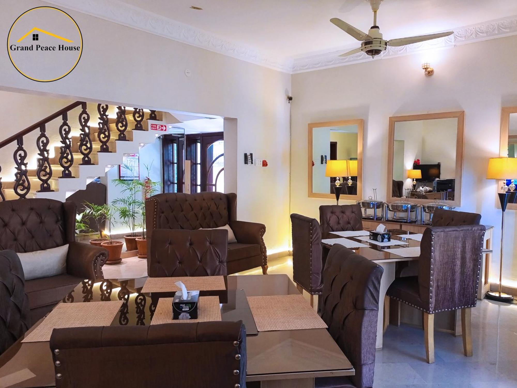 이슬라마바드 Grand Peace House I B&B 외부 사진