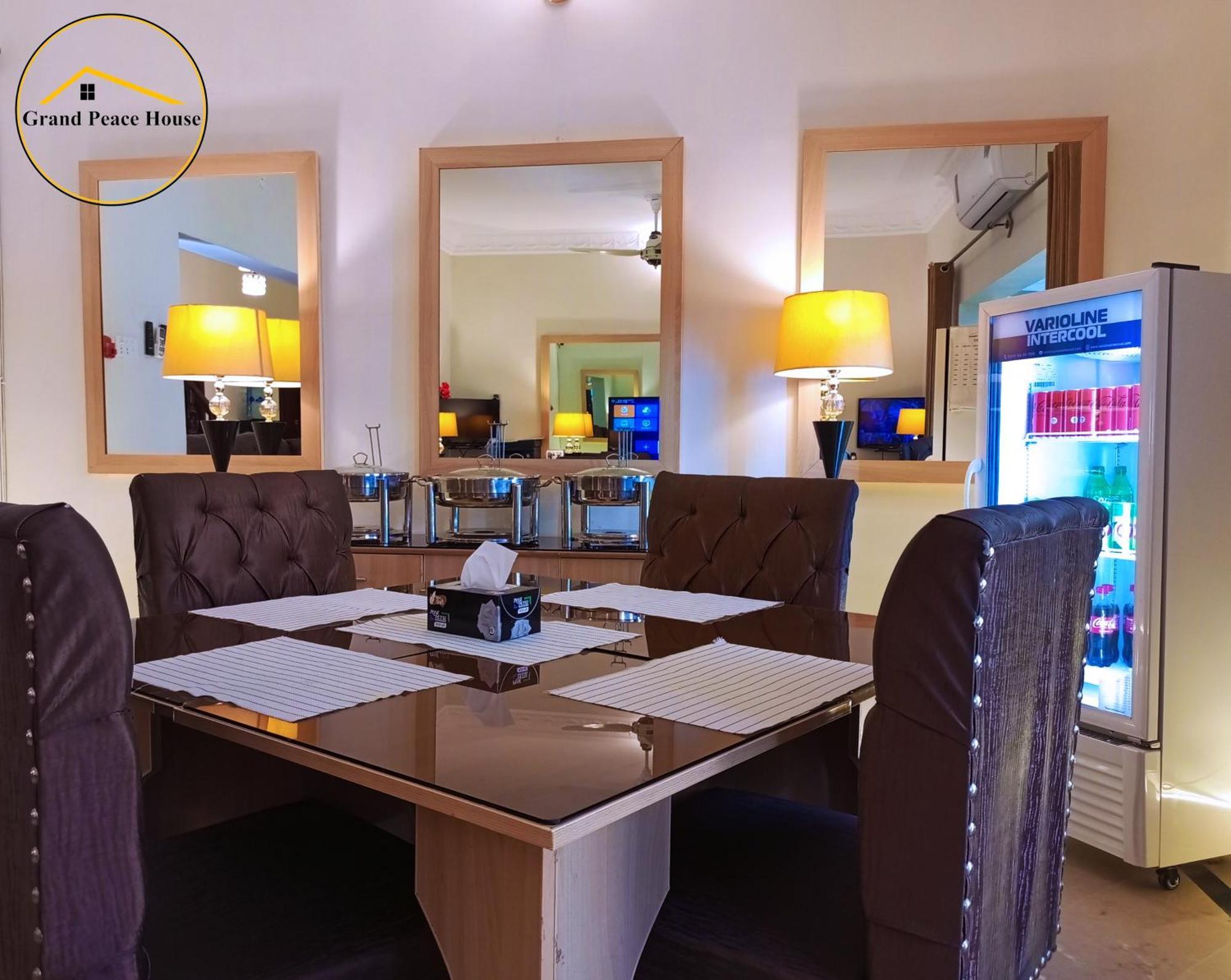 이슬라마바드 Grand Peace House I B&B 외부 사진